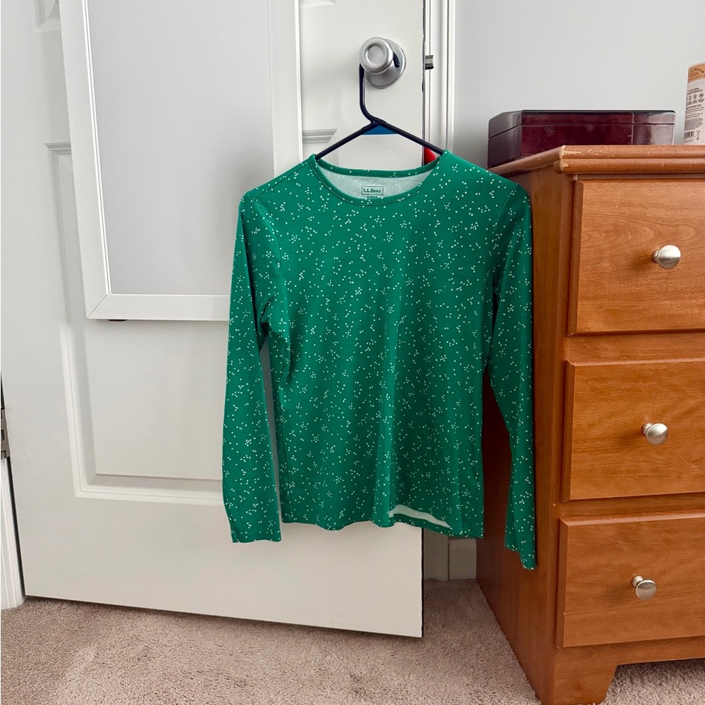Small L.L. Bean top